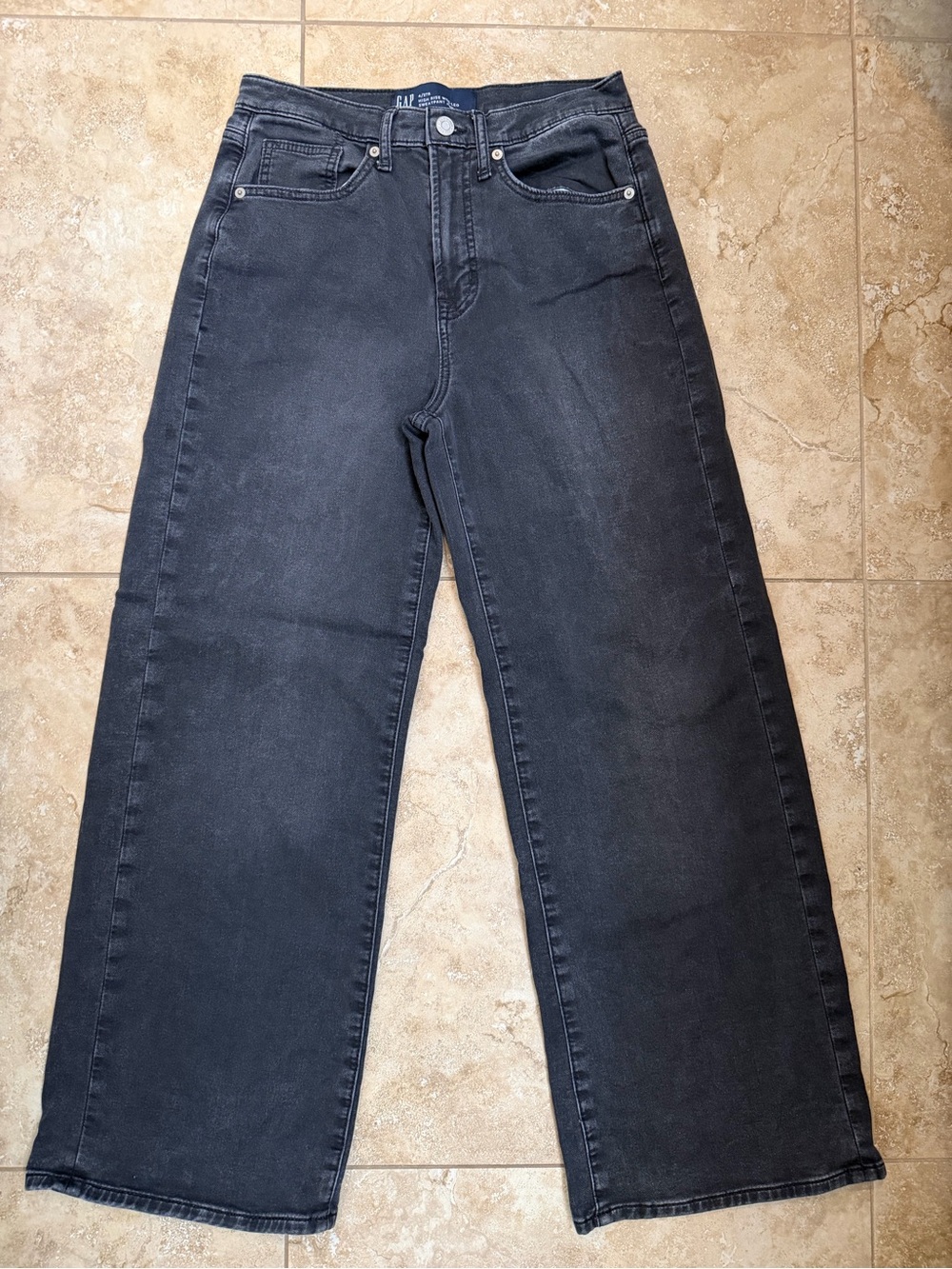 GAP High-Rise Wide Leg Sweatpants Jeans in Washed Black